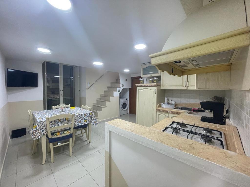 Donna Carme' Apartment Naples Exterior photo